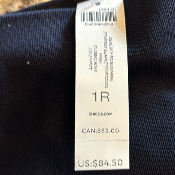Chicos legging 1R, zenergy. Classic navy w/shimmer. Seamless legging. Reg.$84.50 - Picture 4 of 5